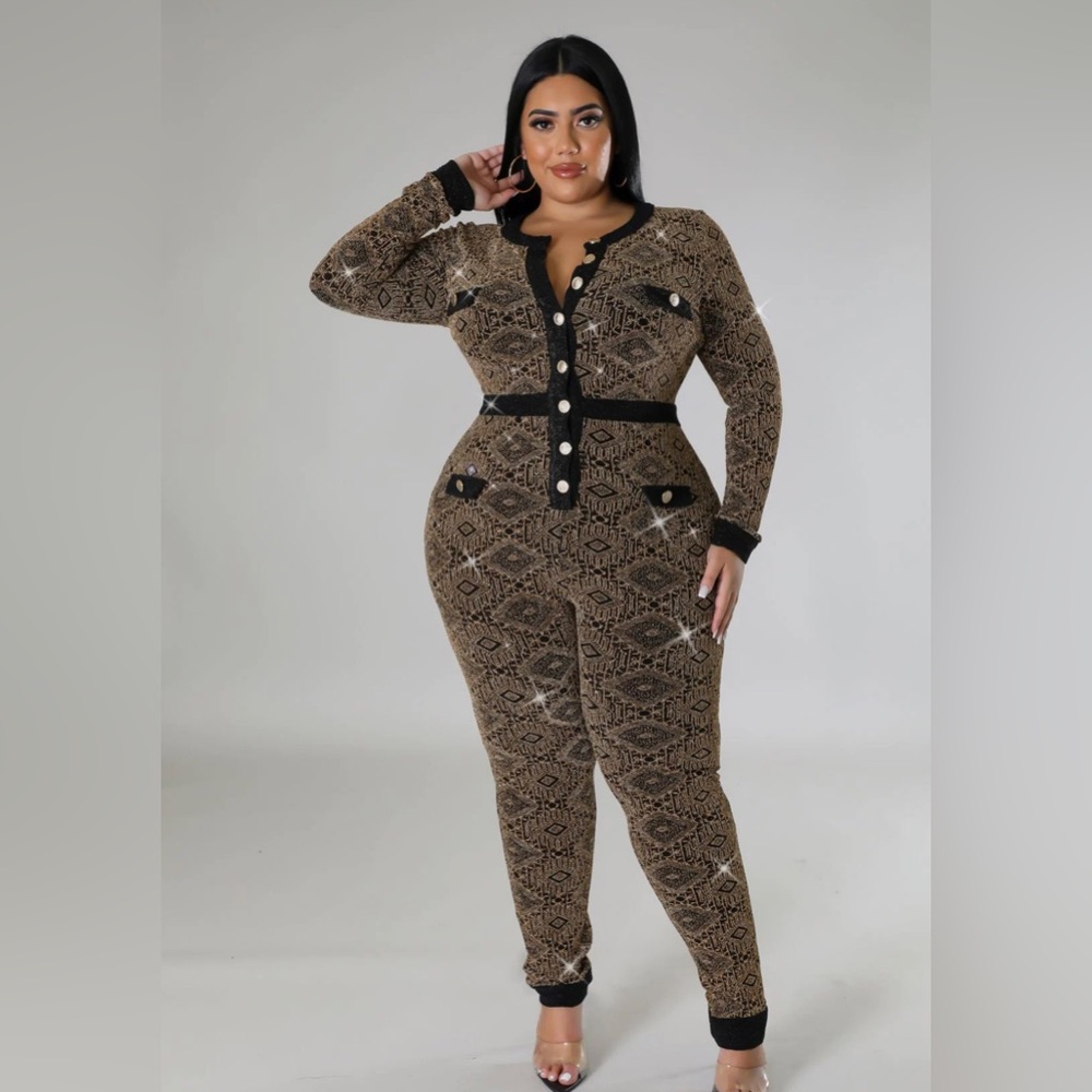 Plus size gold and black jumpsuit size 3x.